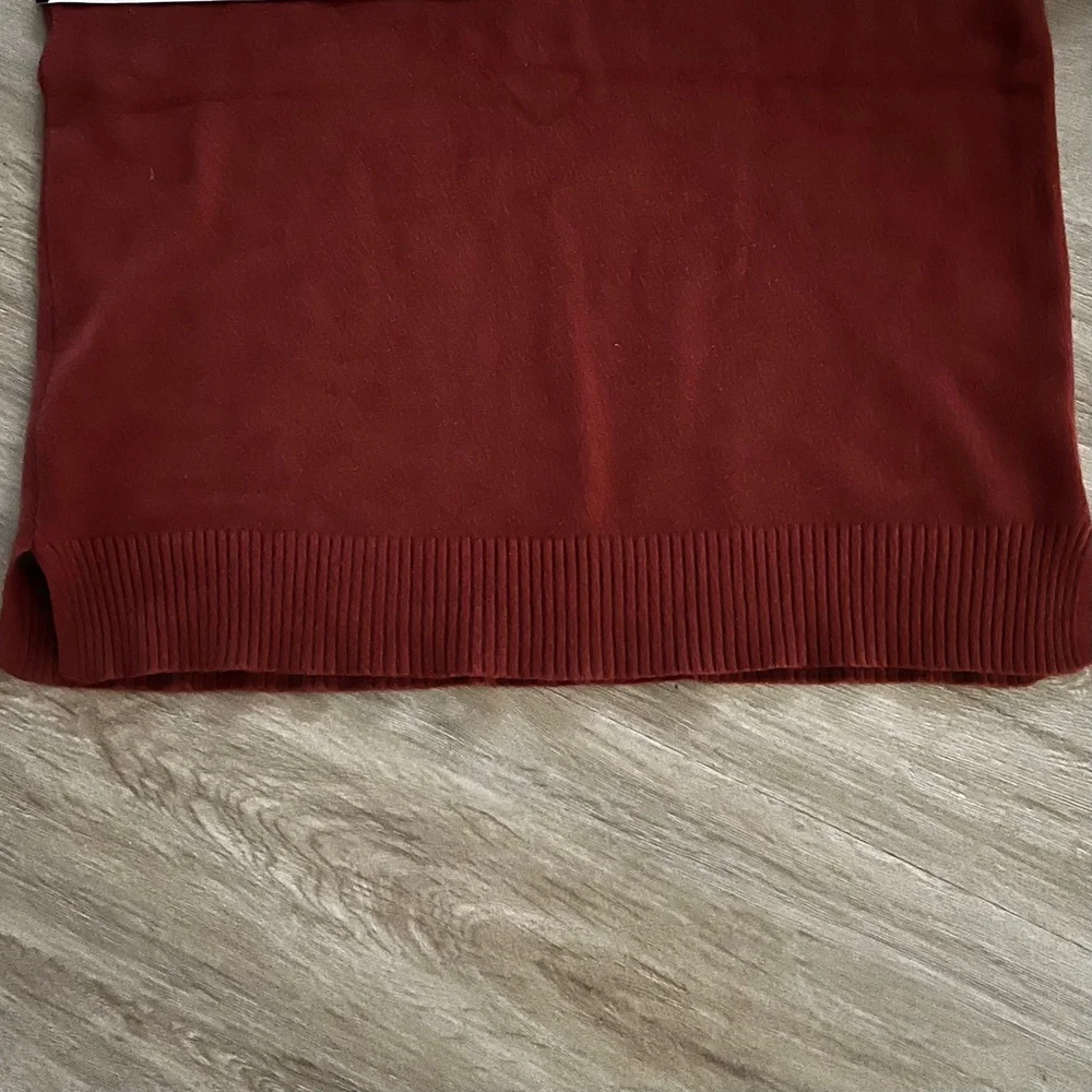 NWOT Cyrus Mock Neck Sweater Vest/Size Medium